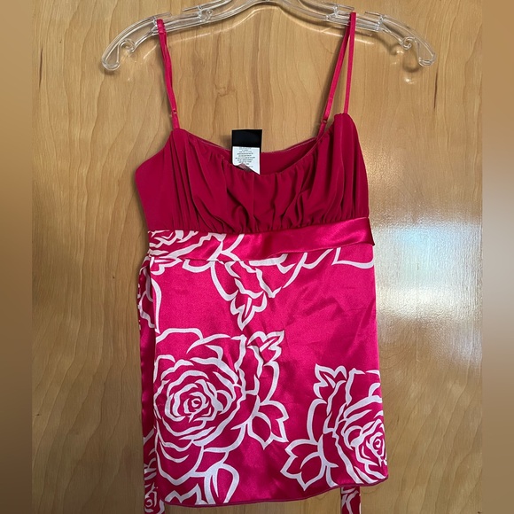Pink polyester tank top - Picture 1 of 3